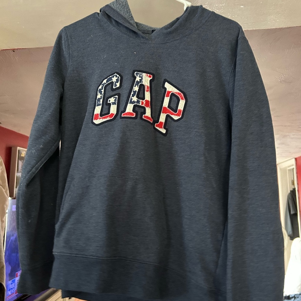 Gap Sweatshirt